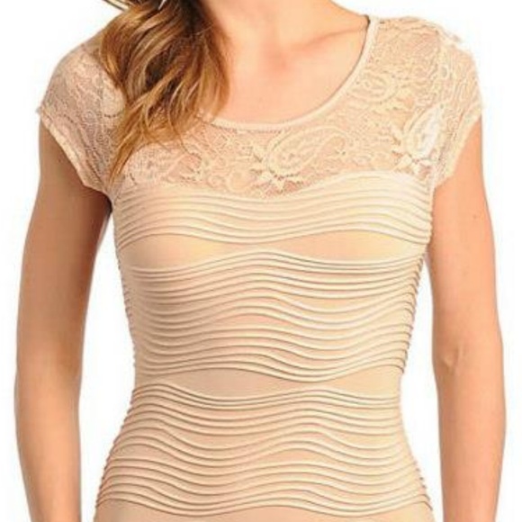 Sand Colored Cap Sleeve dress - Picture 3 of 4